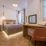 Jupiter Luxury Gæstehus 3*