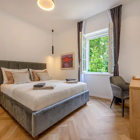 Jupiter Luxury Penzion Split