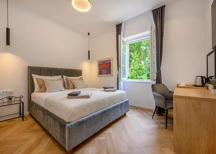 Jupiter Luxury Penzion Split