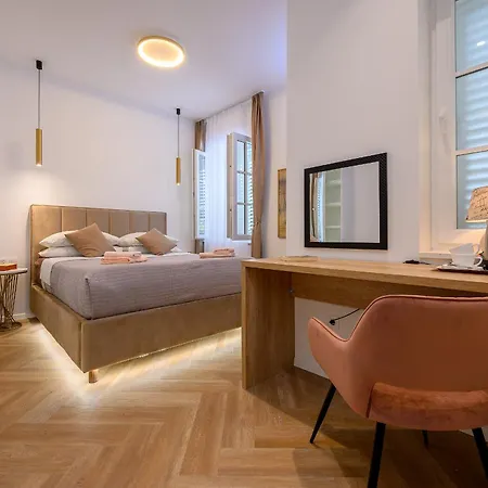 Jupiter Luxury بيت ضيافة 3*